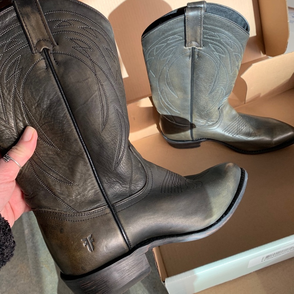 Frye Billy Women’s Boots